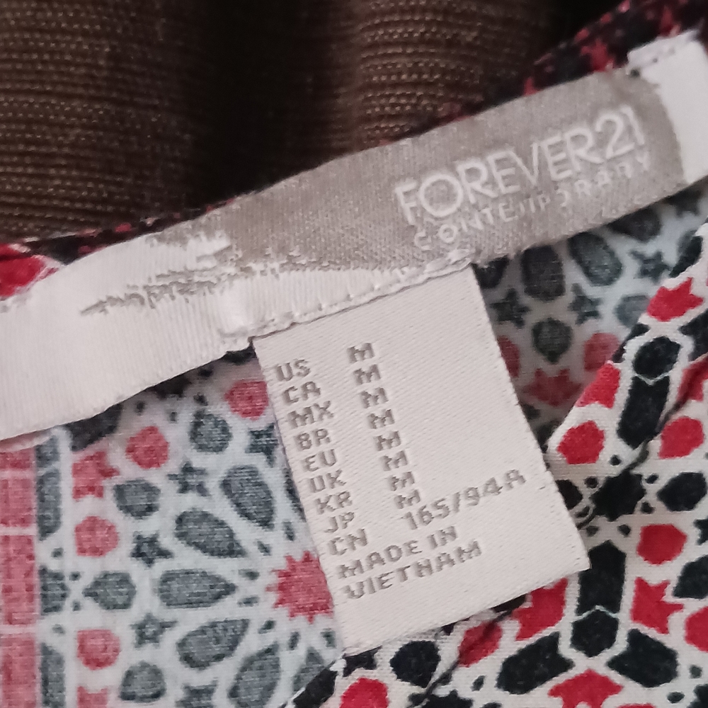 Forever 21 - Picture 3 of 5